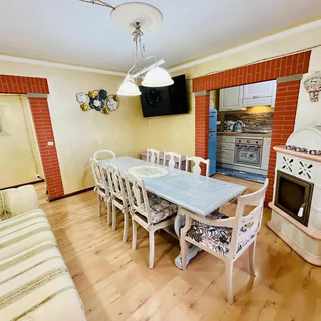 Trilli House Apartman *