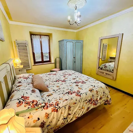 Trilli House *